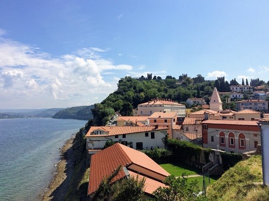 19. Pohled na městské hradby města Piran
